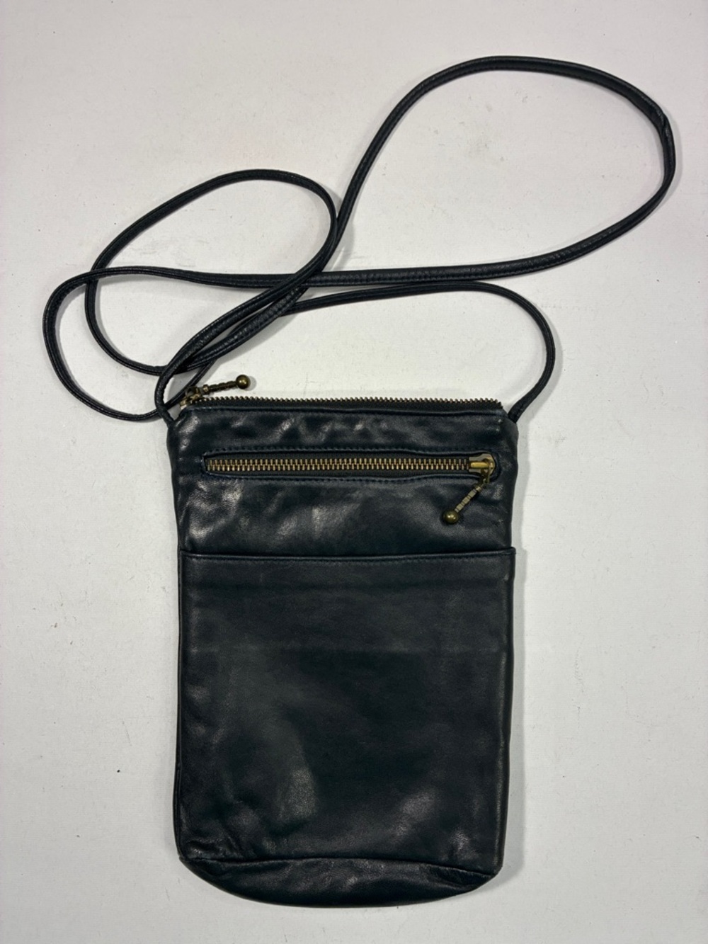 Women's Black Leather Crossbody Bag - Simple Everyday Carry